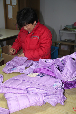 【專供淘品牌來圖來樣.包工包料羽絨服生產線】價格,廠家,圖片,服裝加工,江陰益鎏金屬材料-